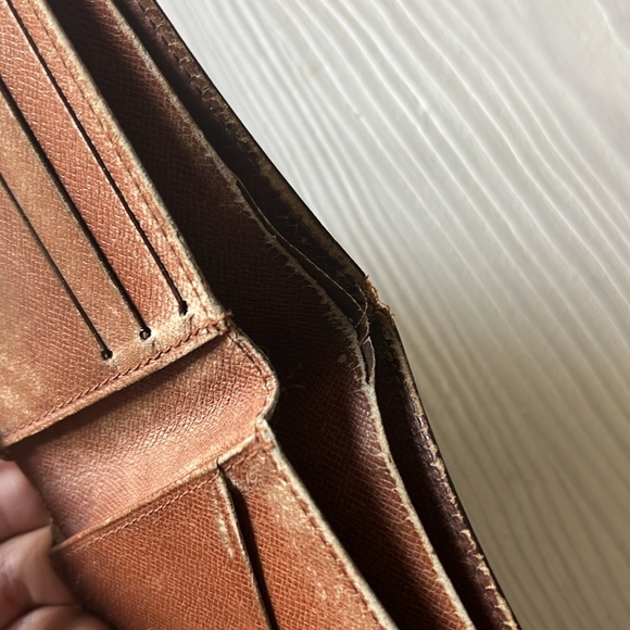 Authentic Louis Vuitton Billfold Wallet - Picture 14 of 17
